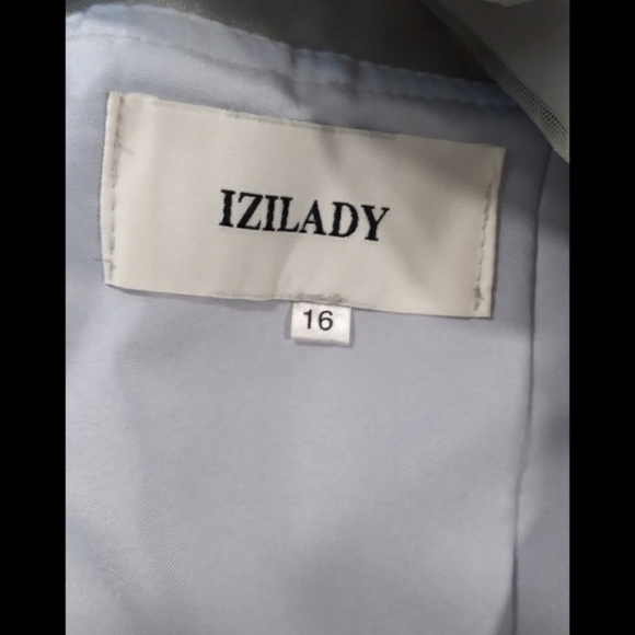 Izilady NWT gown with boning and pleats size 16 - Picture 13 of 15